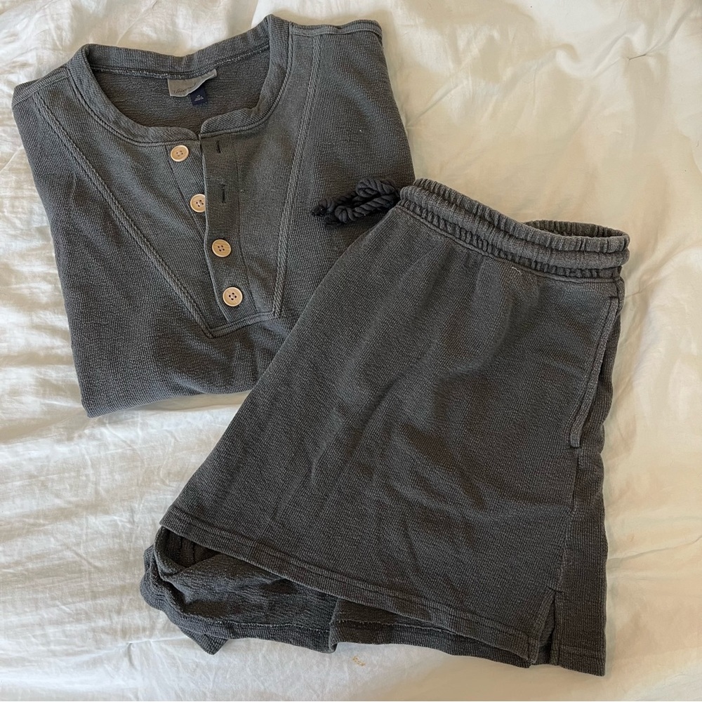 Universal Thread Grey Short and Top Set Size 1X